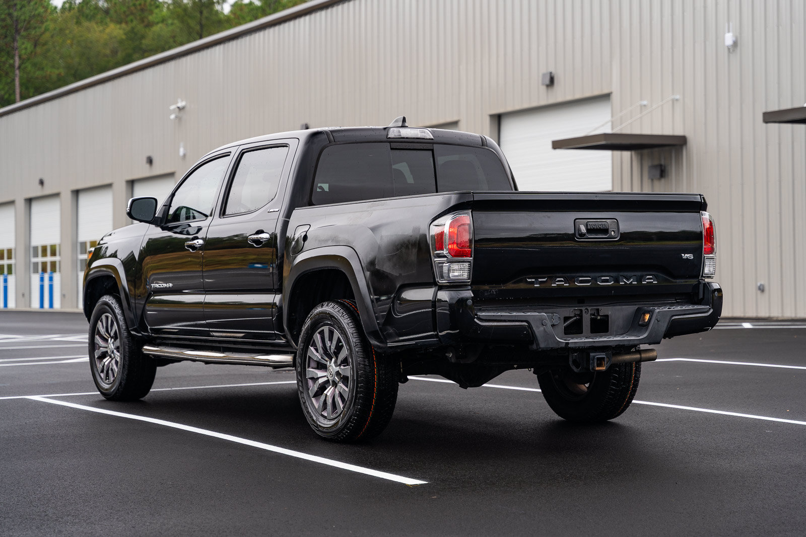 Used 2021 Toyota Tacoma Limited RWD image 5