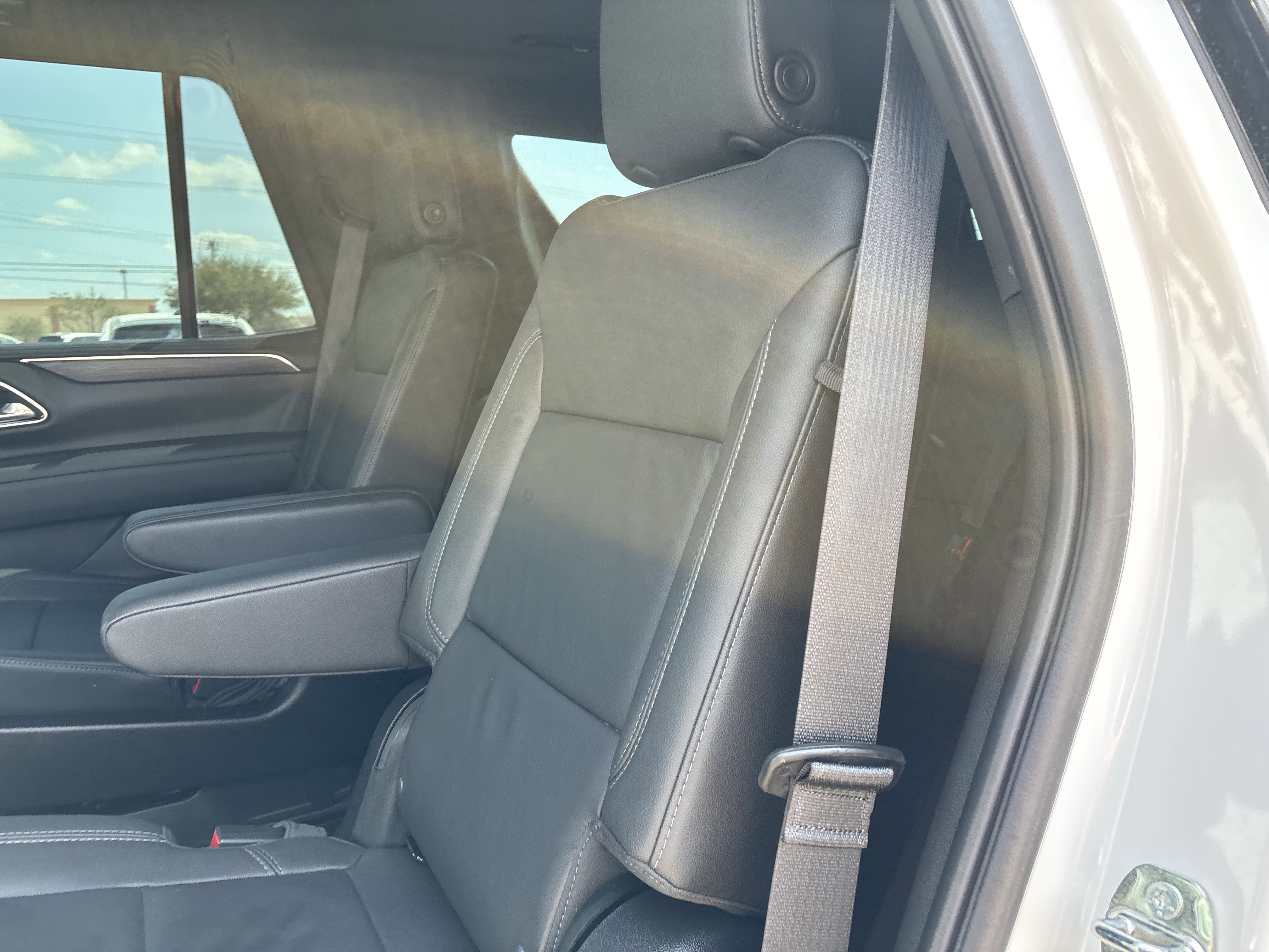 Used 2024 Chevrolet Tahoe Z71 w/ Luxury Package image 17