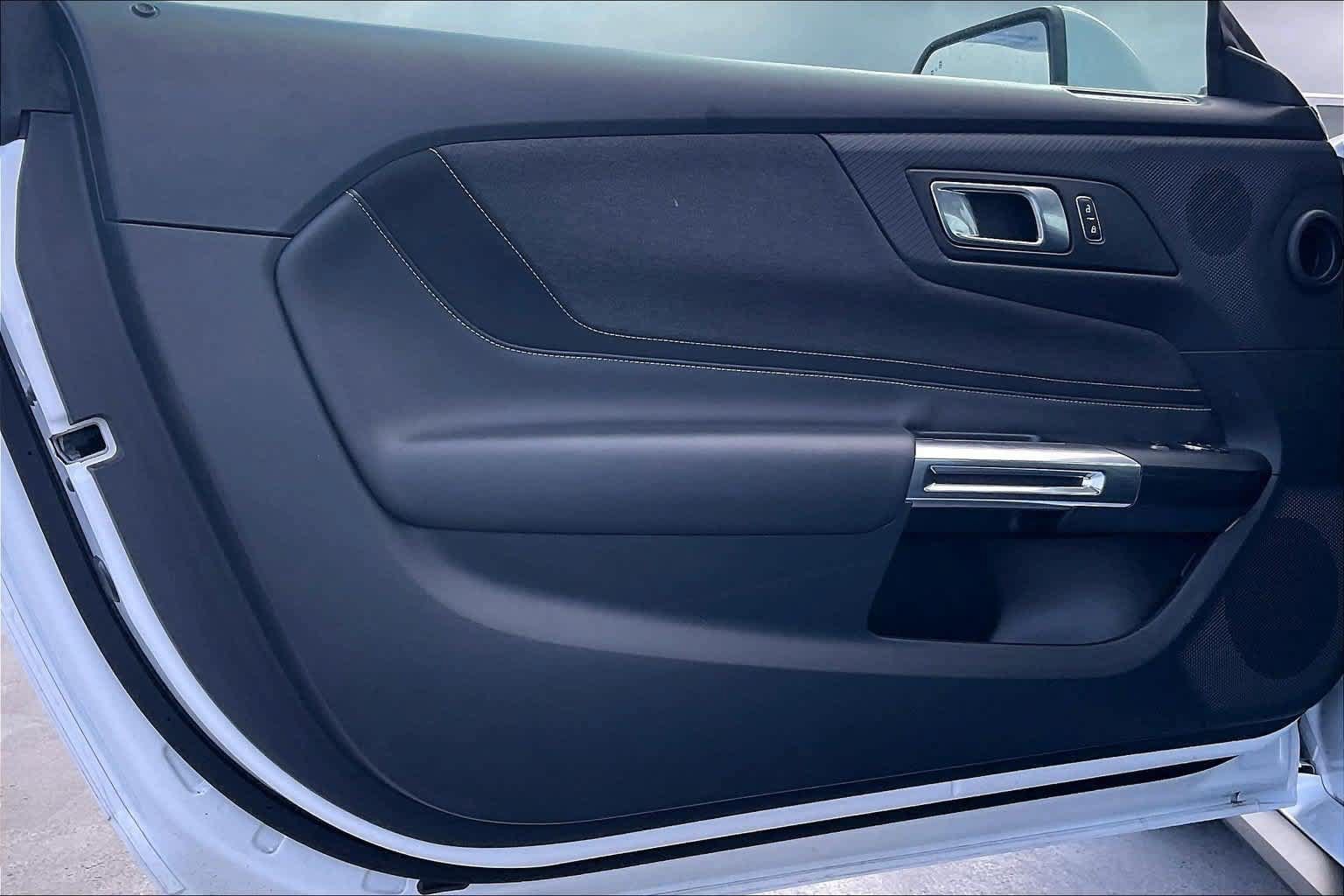 Certified 2025 Ford Mustang Coupe RWD image 26