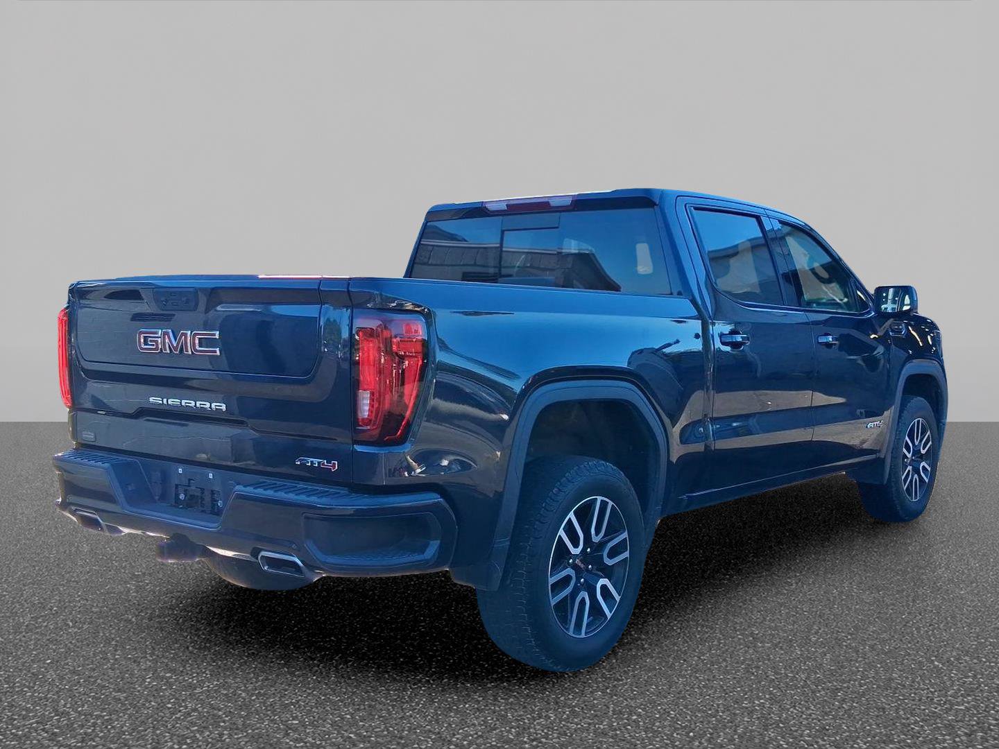 Used 2022 GMC Sierra 1500 AT4 w/ AT4 Preferred Package AWD/4WD image 5