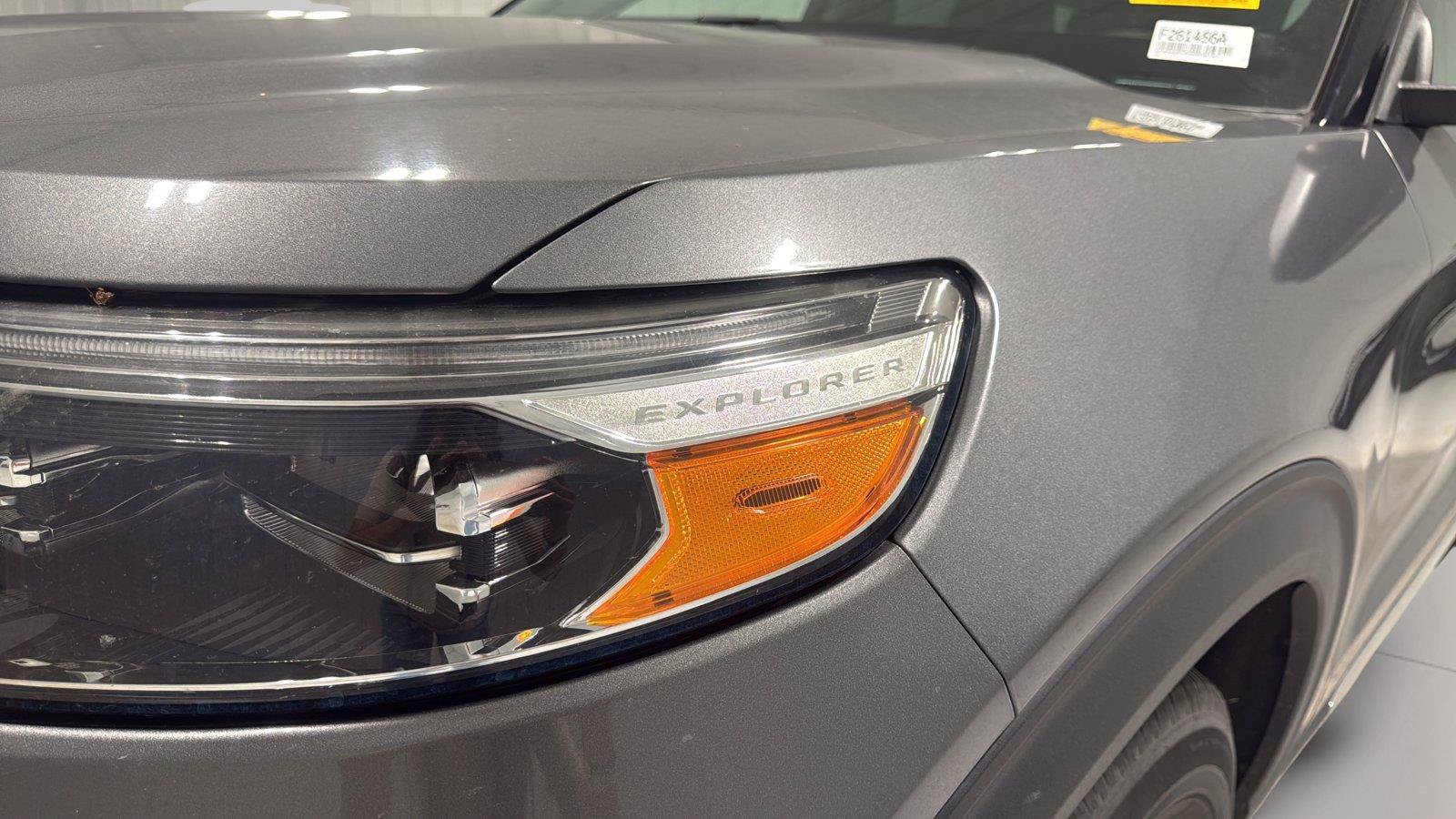 Certified 2022 Ford Explorer XLT w/ Equipment Group 202A AWD/4WD image 32