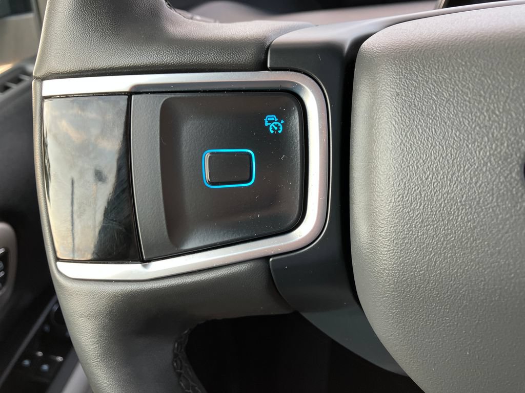 Certified 2025 Ford Expedition Active AWD/4WD image 48