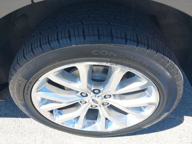 Certified 2018 Ford Expedition Limited w/ Equipment Group 302A AWD/4WD image 13