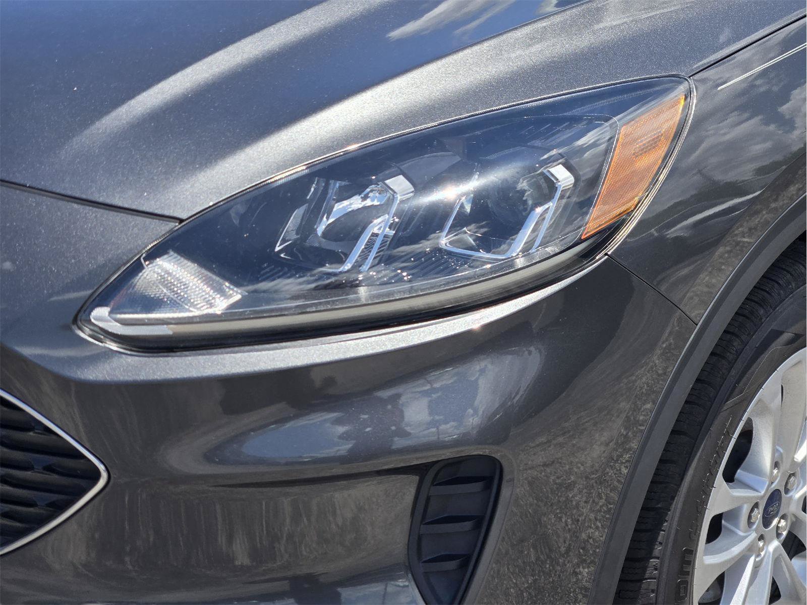 Certified 2020 Ford Escape SE AWD/4WD image 10