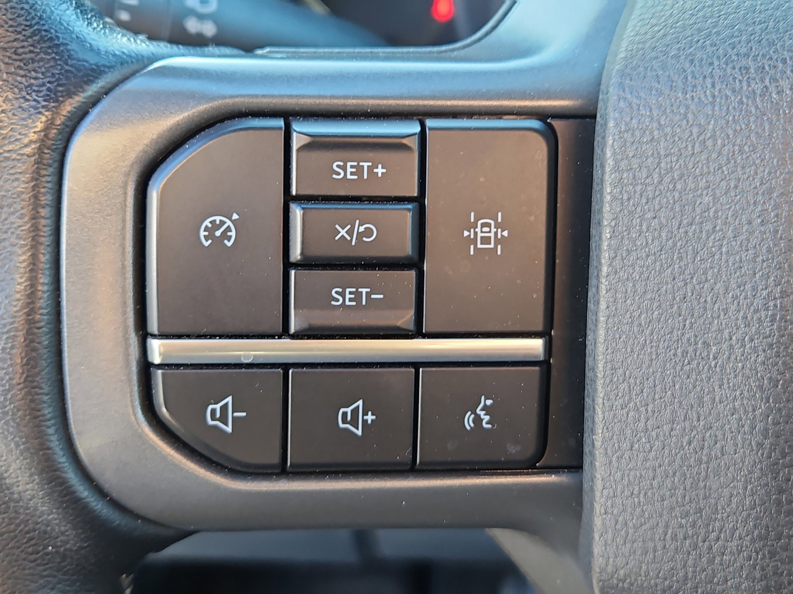 Certified 2022 Ford F150 XLT w/ Equipment Group 302A High image 26