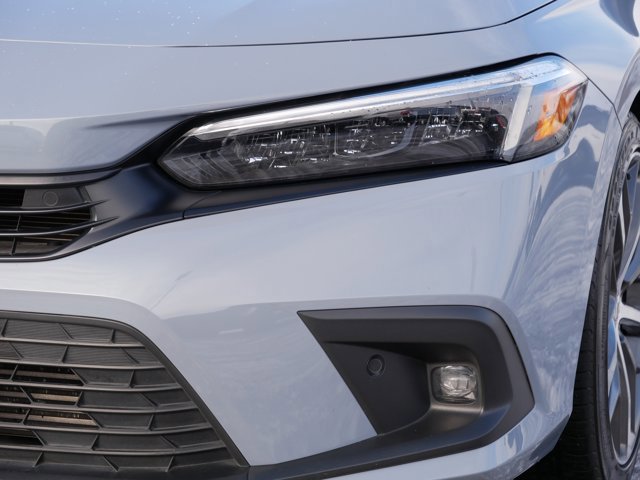 Used 2023 Honda Civic Touring image 9