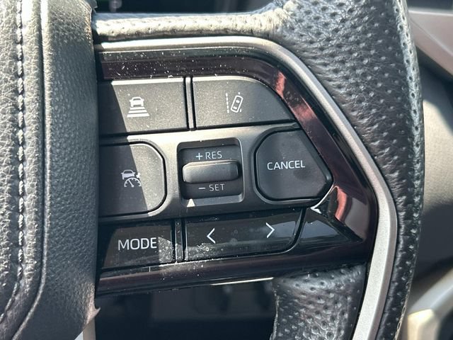 Used 2024 Toyota Tundra Limited AWD/4WD image 34