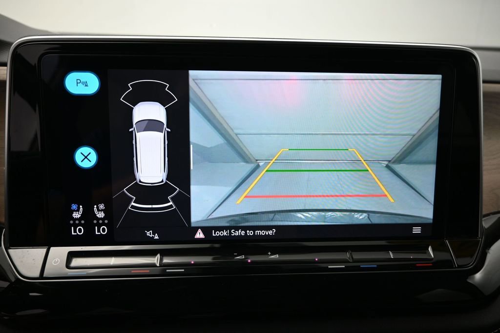 Used 2024 Volkswagen Atlas SE FWD image 19