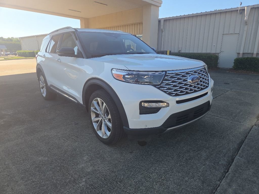 Certified 2023 Ford Explorer Platinum w/ Technology Package