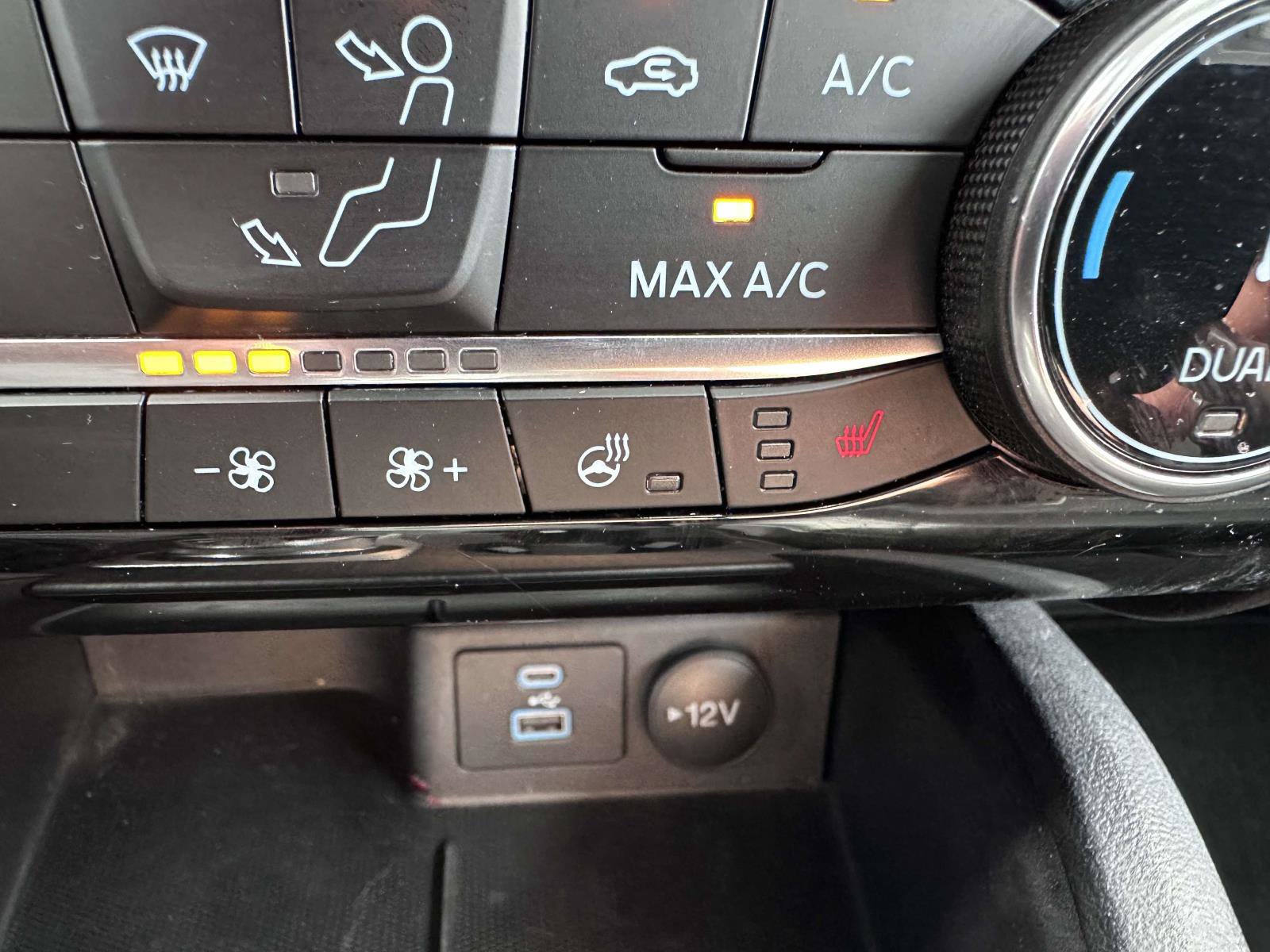 Certified 2022 Ford Escape SEL AWD/4WD image 26