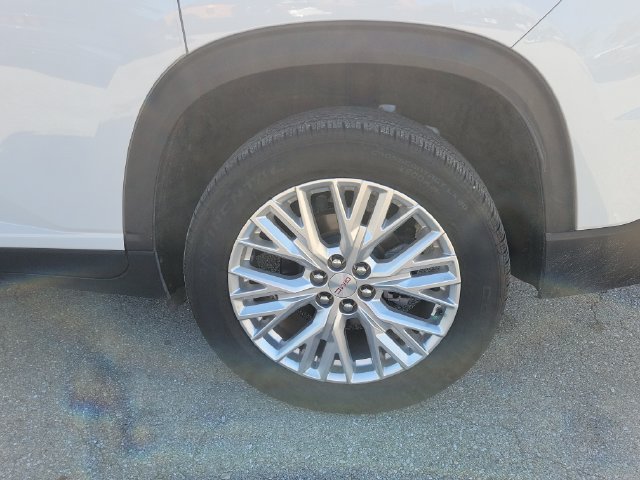 Used 2024 GMC Acadia Elevation w/ Luxury Package FWD image 12