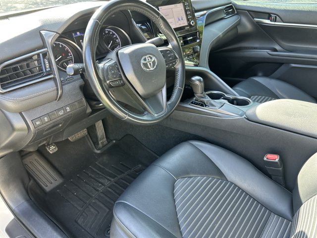Used 2021 Toyota Camry SE w/ Convenience Package FWD image 15