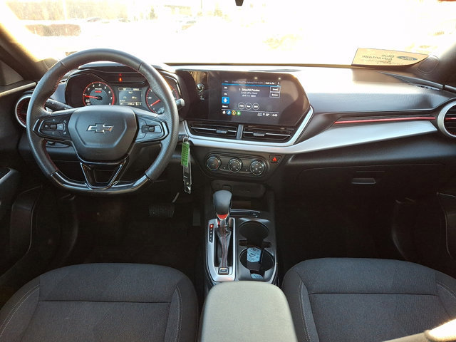 Used 2024 Chevrolet Trax RS w/ Driver Confidence Package image 14