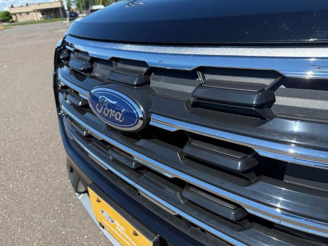 Certified 2025 Ford Explorer Active w/ Active Comfort Package AWD/4WD image 9