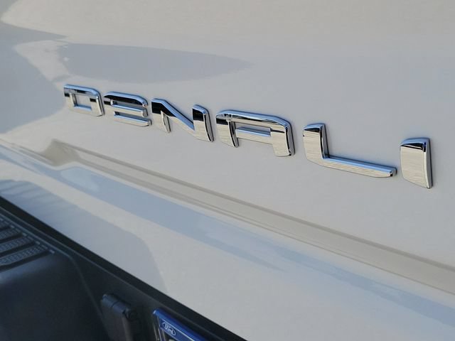 Used 2025 GMC Sierra 2500 Denali AWD/4WD image 9