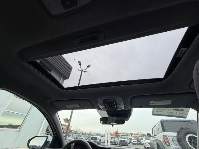 Used 2025 Hyundai Elantra SEL image 22