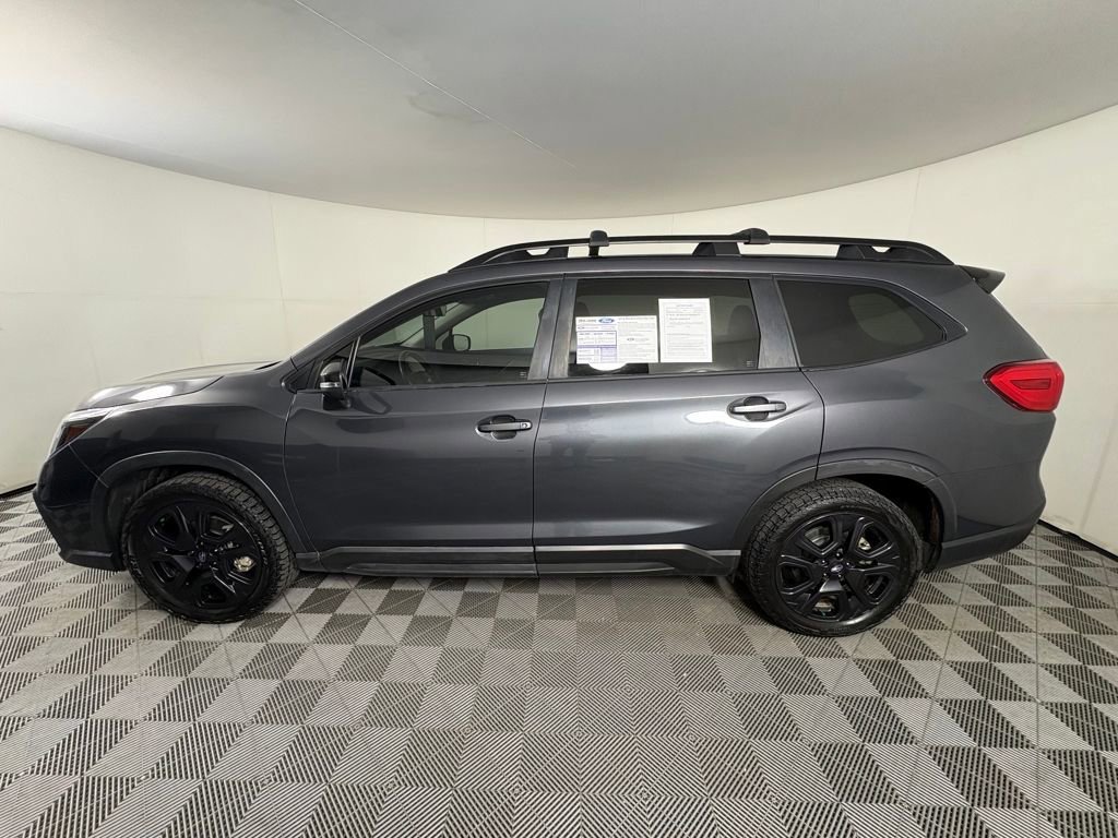 Used 2023 Subaru Ascent Onyx Edition image 2