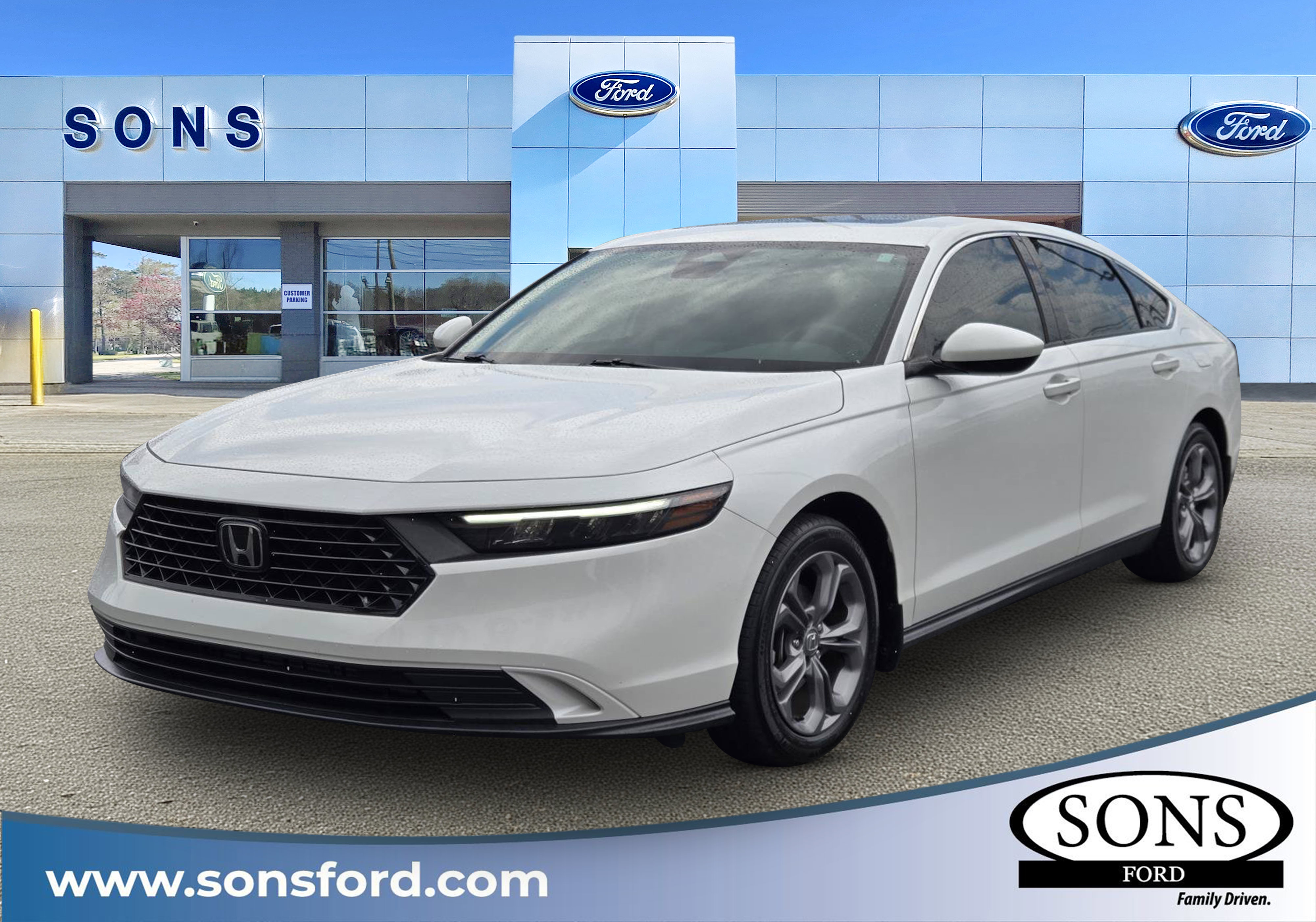 Used 2024 Honda Accord EX image 1