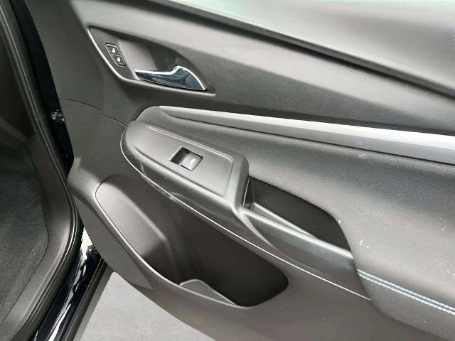 Used 2023 Chevrolet Bolt EUV LT w/ Driver Confidence Package FWD image 9