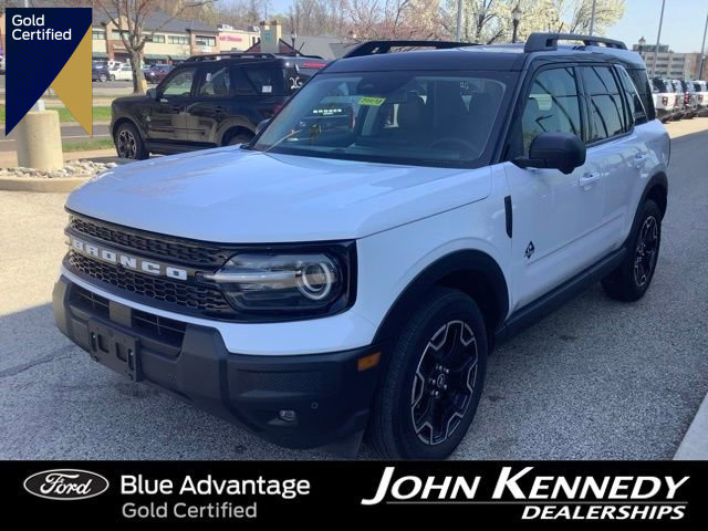 Certified 2025 Ford Bronco Sport Outer Banks w/ Outer Banks Tech Package+ AWD/4WD image 1