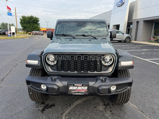 Used 2026 Jeep Wrangler Sport AWD/4WD image 2