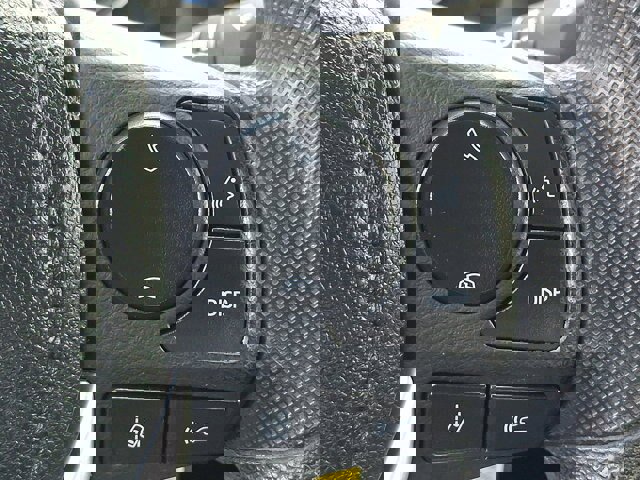 Used 2019 Toyota Corolla LE FWD image 22