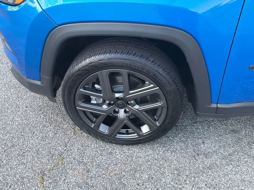 Used 2026 Jeep Compass Limited AWD/4WD image 9