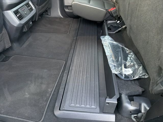 Certified 2024 Ford F250 Lariat w/ Lariat Ultimate Package image 17