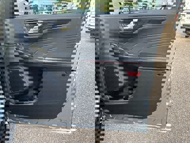 Certified 2023 Ford Escape ST-Line w/ Tech Pack #1 image 21