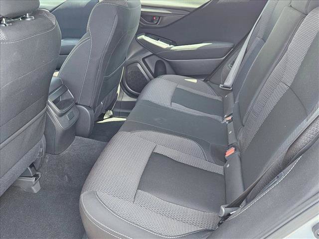 Used 2025 Subaru Outback AWD/4WD image 17