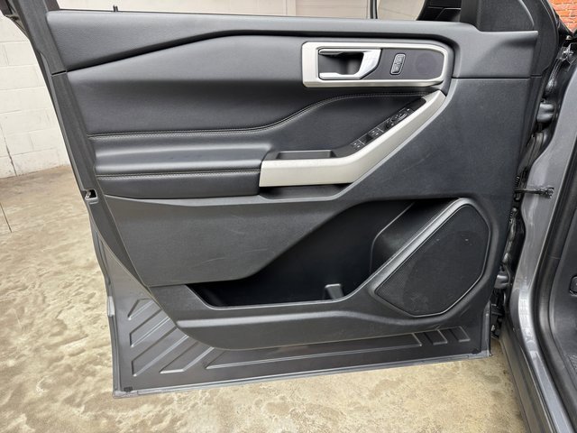 Certified 2022 Ford Explorer XLT image 10