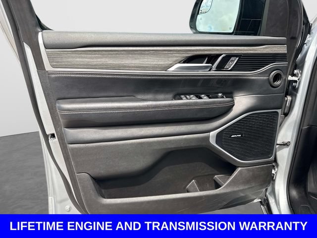 Used 2024 Jeep Wagoneer L Series II w/ Flexible Seating Group RWD image 20
