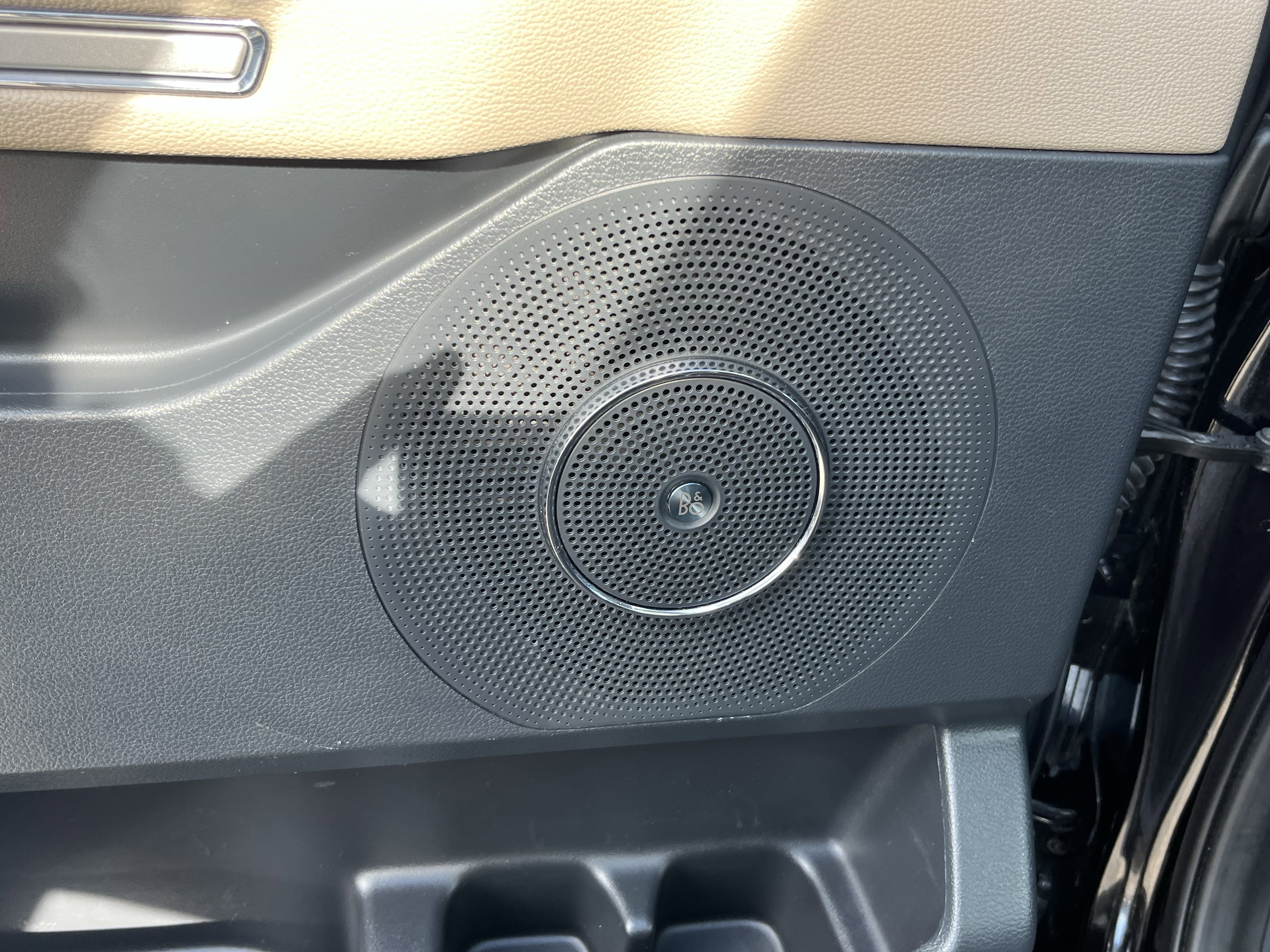 Certified 2022 Ford Expedition Limited w/ Equipment Group 302A image 16