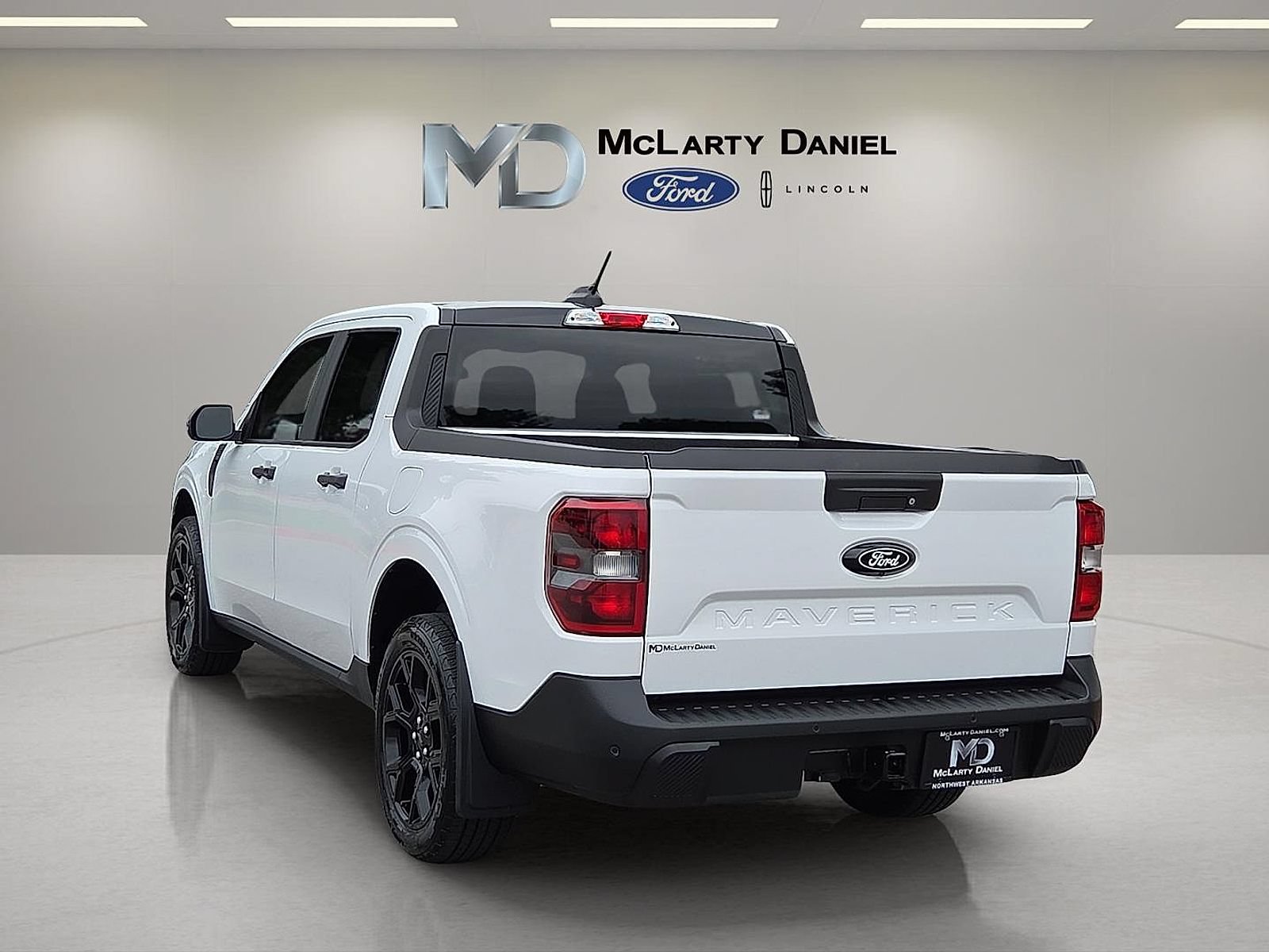 Certified 2025 Ford Maverick XLT w/ Equipment Group 301A AWD/4WD image 4