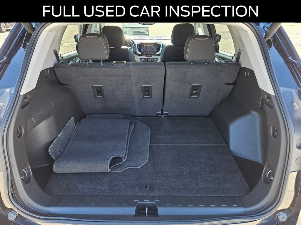 Used 2023 GMC Terrain SLE w/ Driver Convenience Package FWD image 9