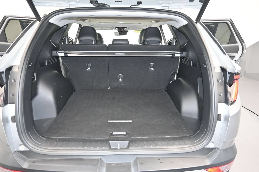 Used 2022 Hyundai Tucson SEL w/ Convenience + Premium Package AWD/4WD image 11