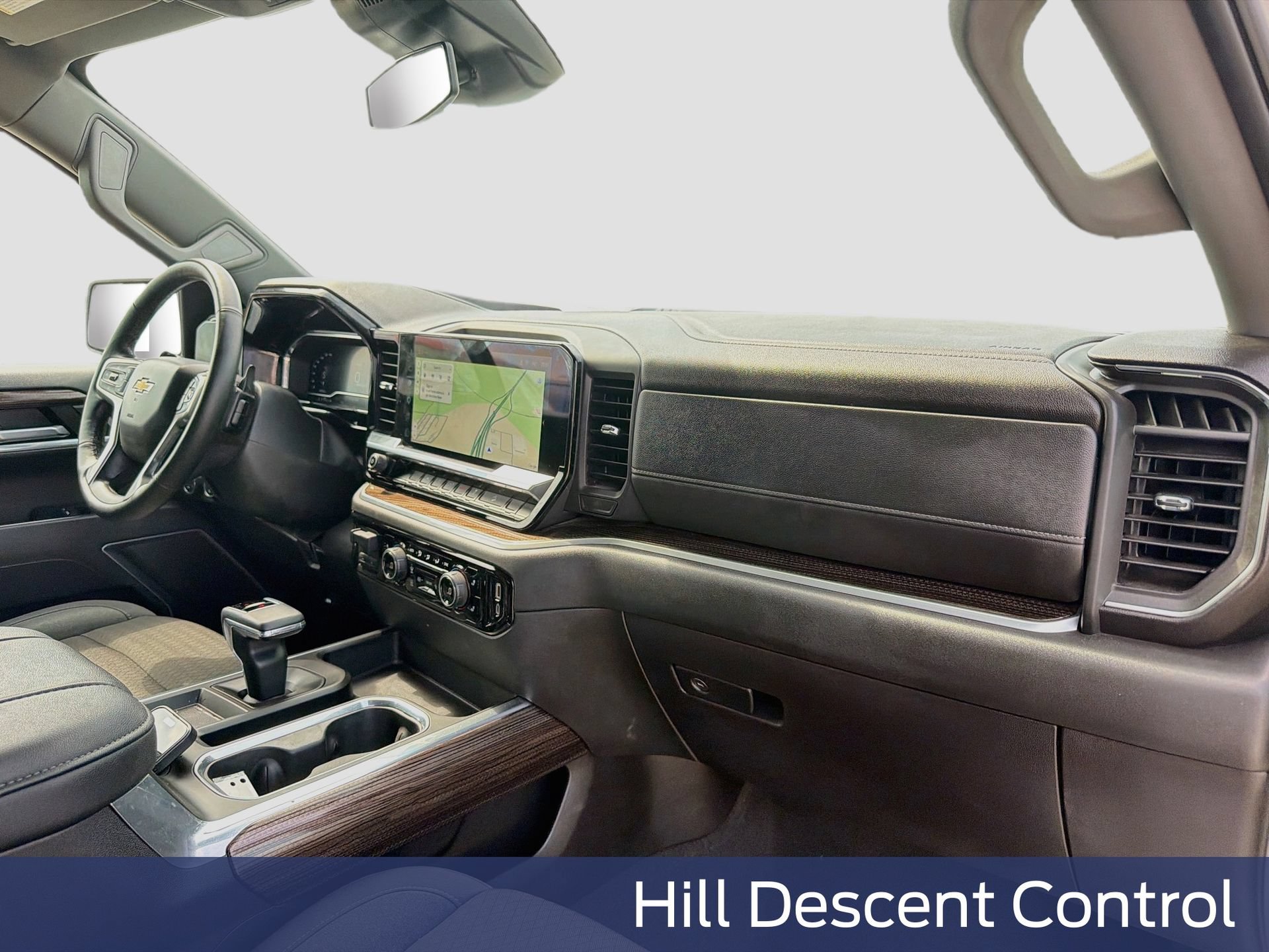 Used 2025 Chevrolet Silverado 1500 LT AWD/4WD image 34