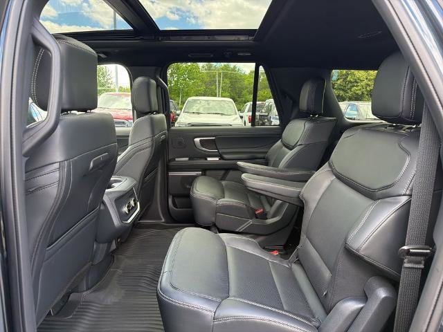 Certified 2025 Ford Expedition Max Platinum w/ Stealth Performance Package AWD/4WD image 11