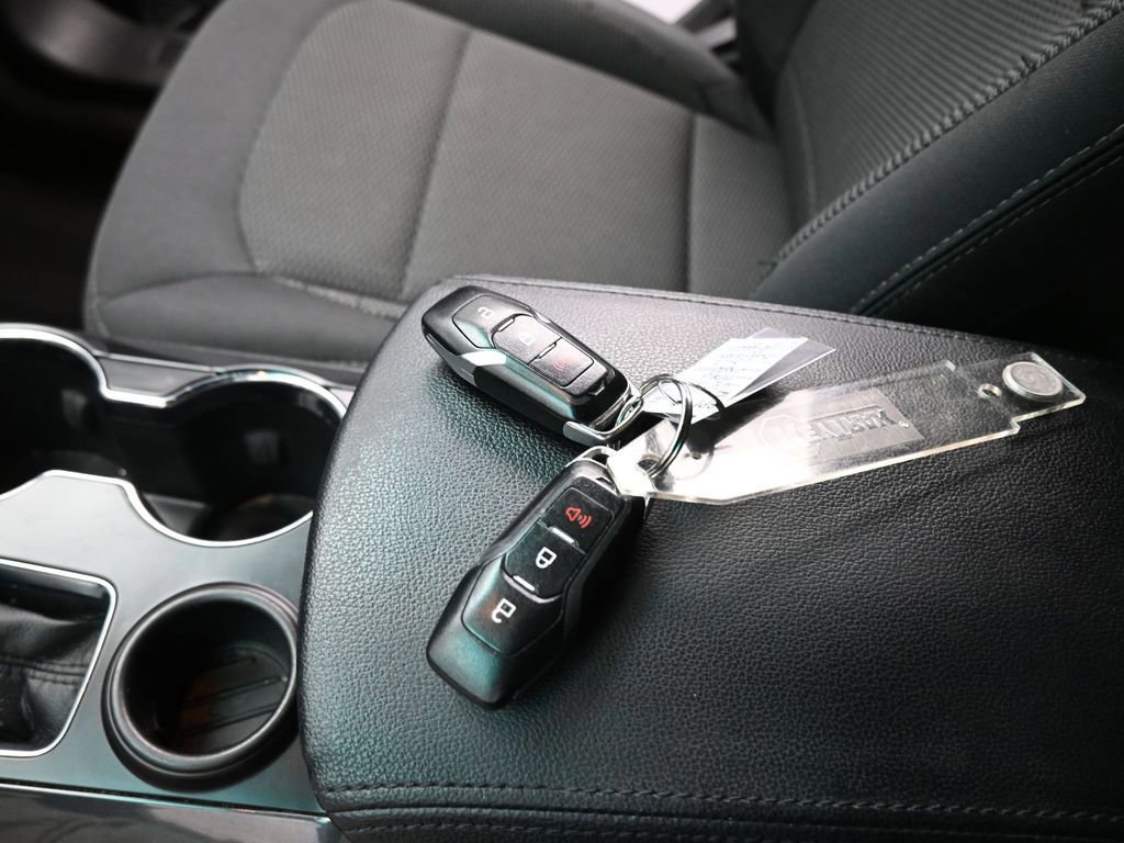 Certified 2017 Ford Explorer XLT image 44