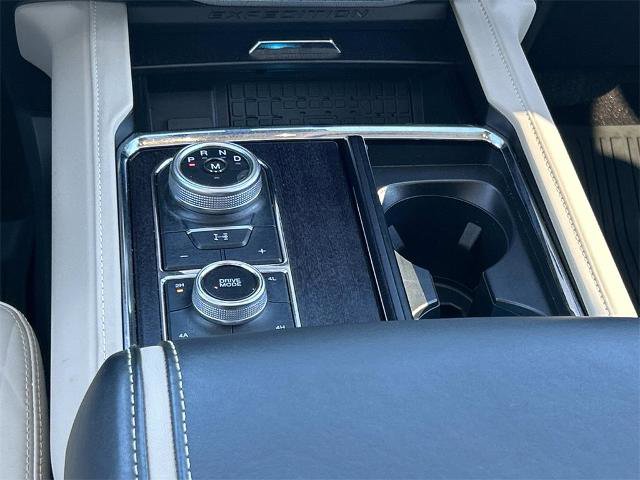 Certified 2022 Ford Expedition Max Platinum image 16