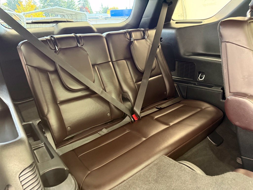 Certified 2025 Ford Explorer Platinum w/ LUX Leather Package AWD/4WD image 30