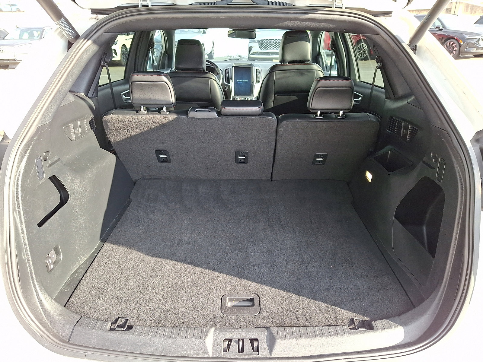 Certified 2022 Ford Edge ST-Line image 28