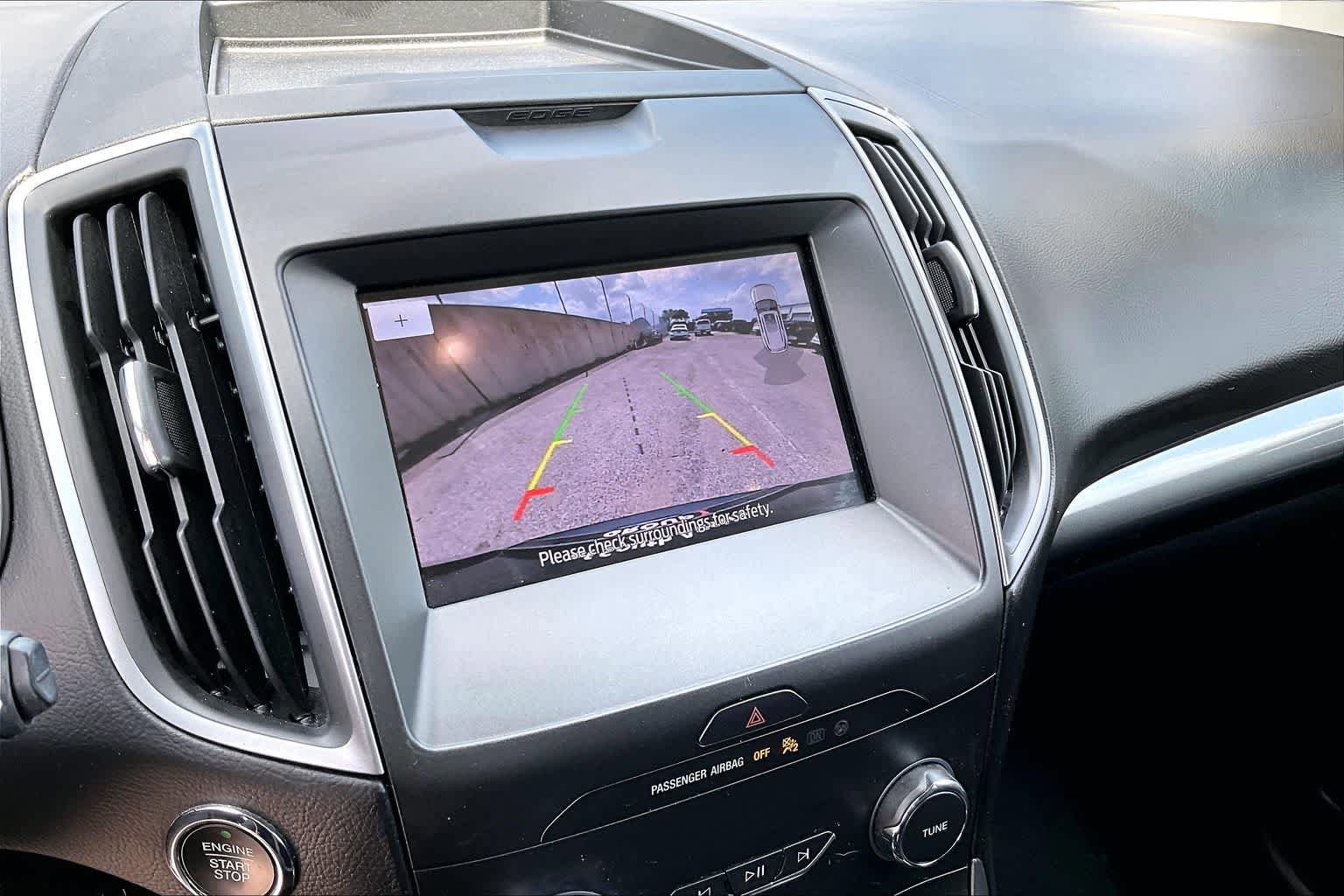 Certified 2020 Ford Edge SE FWD image 29