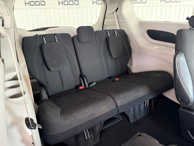 Used 2023 Chrysler Voyager LX FWD image 11