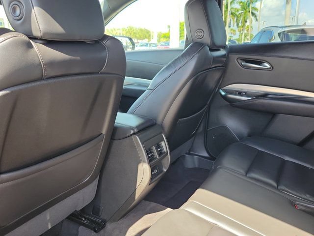 Used 2023 Cadillac XT4 Premium Luxury AWD/4WD image 16