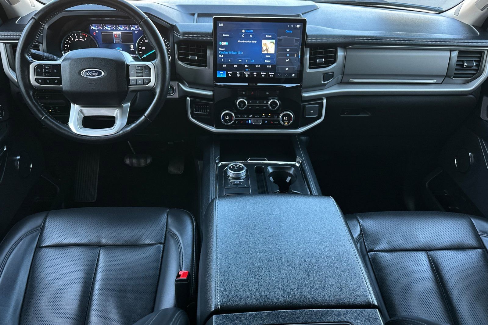 Certified 2024 Ford Expedition Max XLT RWD image 12