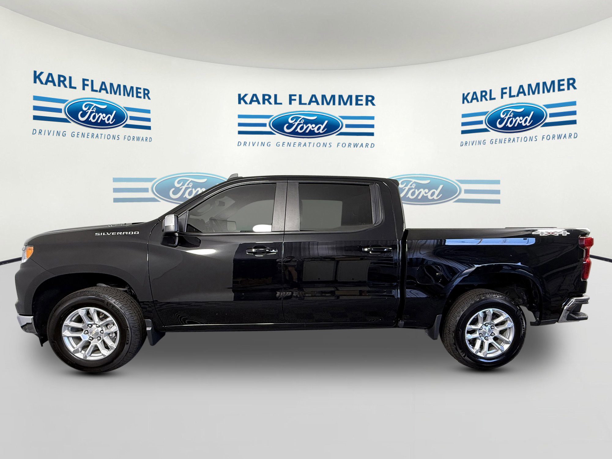 Used 2022 Chevrolet Silverado 1500 LT image 5