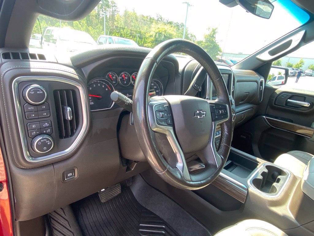 Used 2020 Chevrolet Silverado 1500 RST AWD/4WD image 9