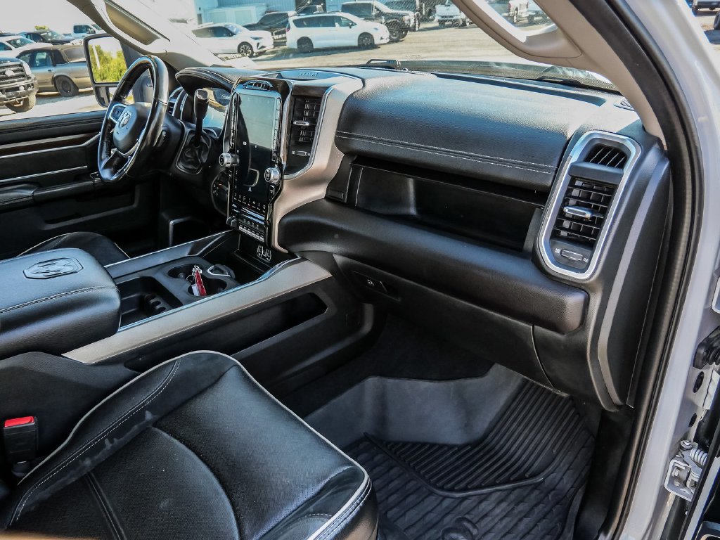Used 2023 RAM 2500 Laramie AWD/4WD image 16