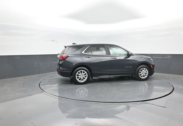 Used 2022 Chevrolet Equinox LT AWD/4WD image 8
